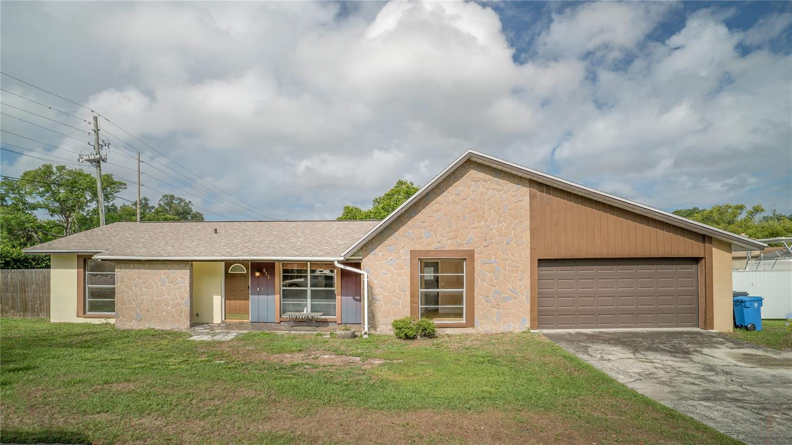 Photo of 3320 LAS BRISAS DRIVE RIVERVIEW FL 33578