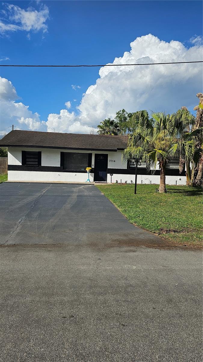Photo of 7714 DELEUIL AVENUE TAMPA FL 33610