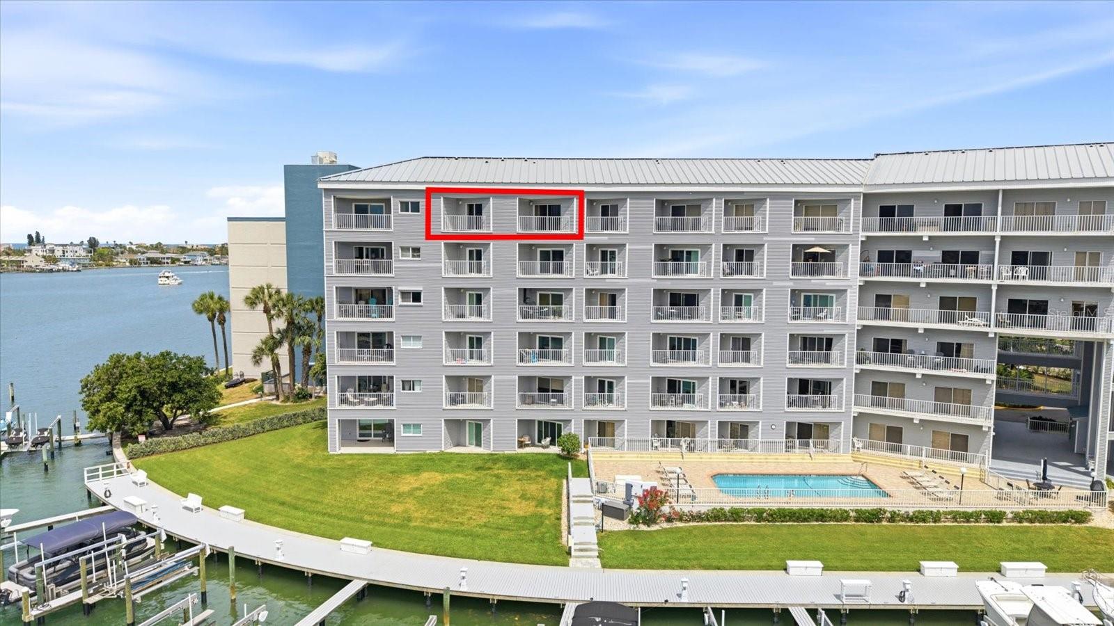 Photo of 610 ISLAND WAY #607 CLEARWATER BEACH FL 33767