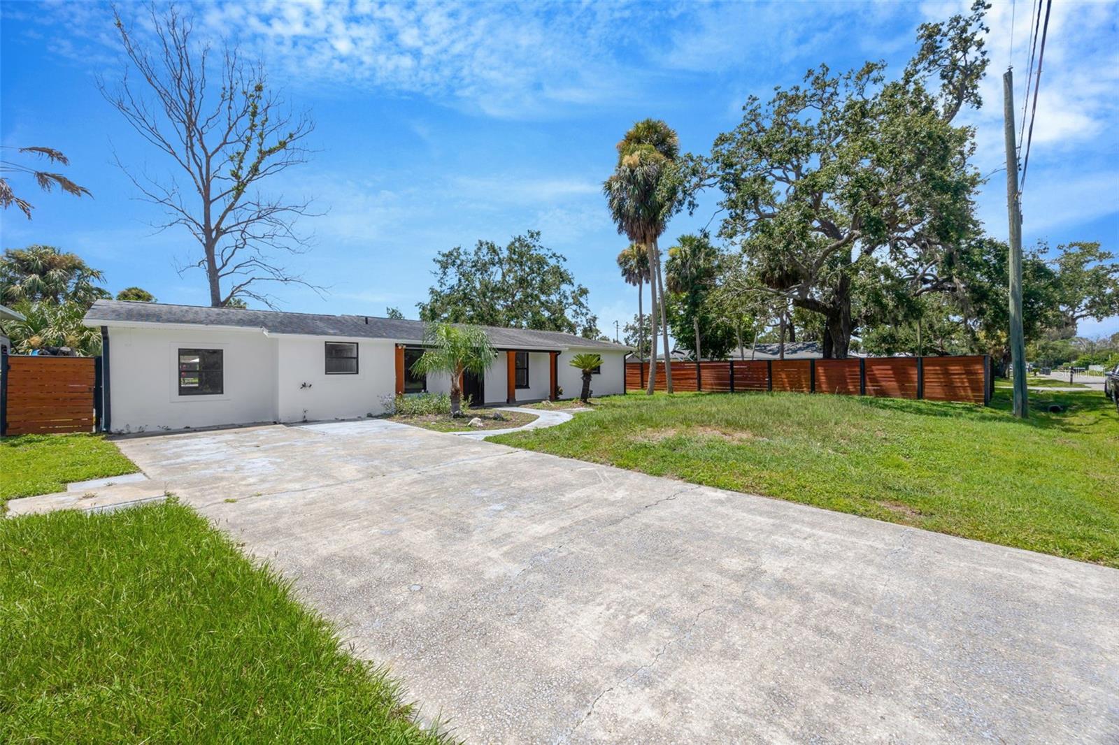 Photo of 9935 RIVER DRIVE GIBSONTON FL 33534