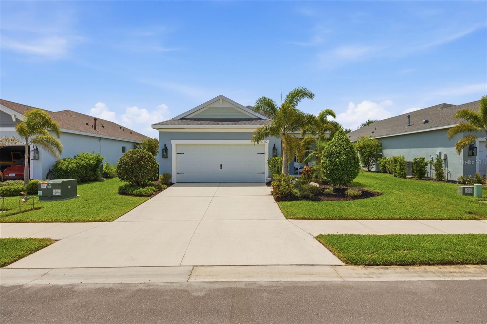 Photo of 13860 OLD CREEK COURT PARRISH FL 34219