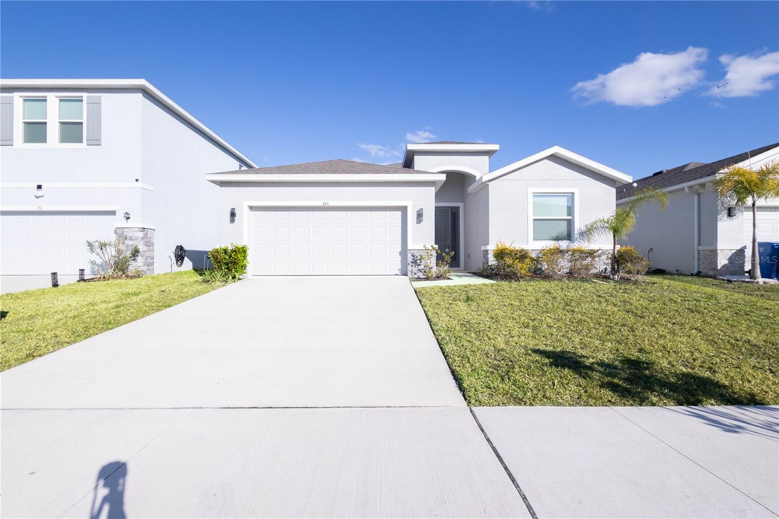 Photo of 345 MANGROVE MANOR DRIVE APOLLO BEACH FL 33572