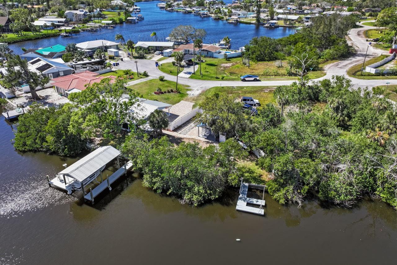 Photo of 107 6TH STREET RUSKIN FL 33570