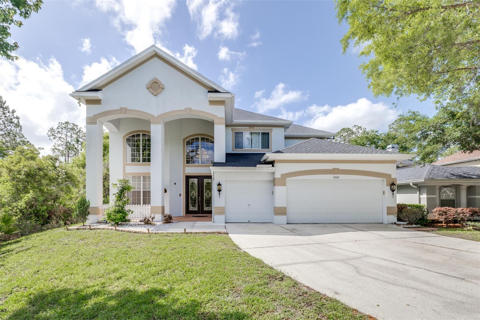 Photo of 10102 DEERCLIFF DRIVE TAMPA FL 33647
