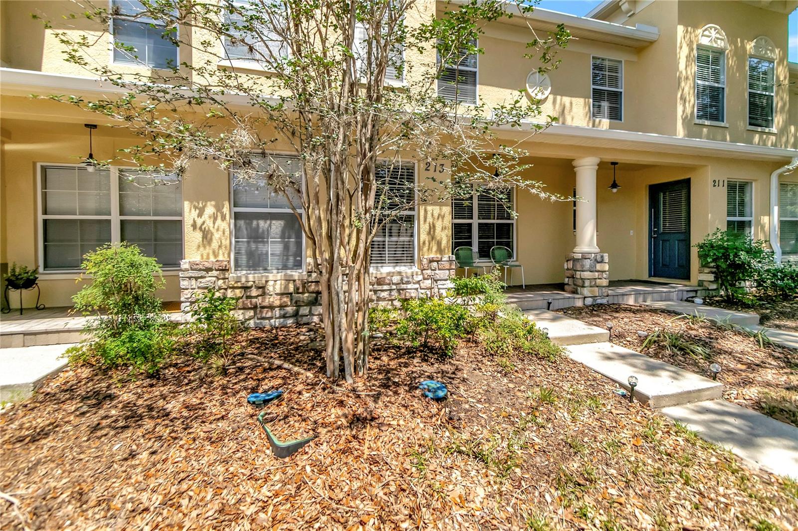 Photo of 213 DRAW BRIDGE LANE VALRICO FL 33594