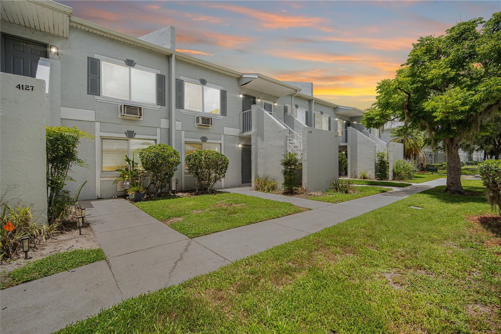 Photo of 4130 DOLPHIN DRIVE #203 TAMPA FL 33617