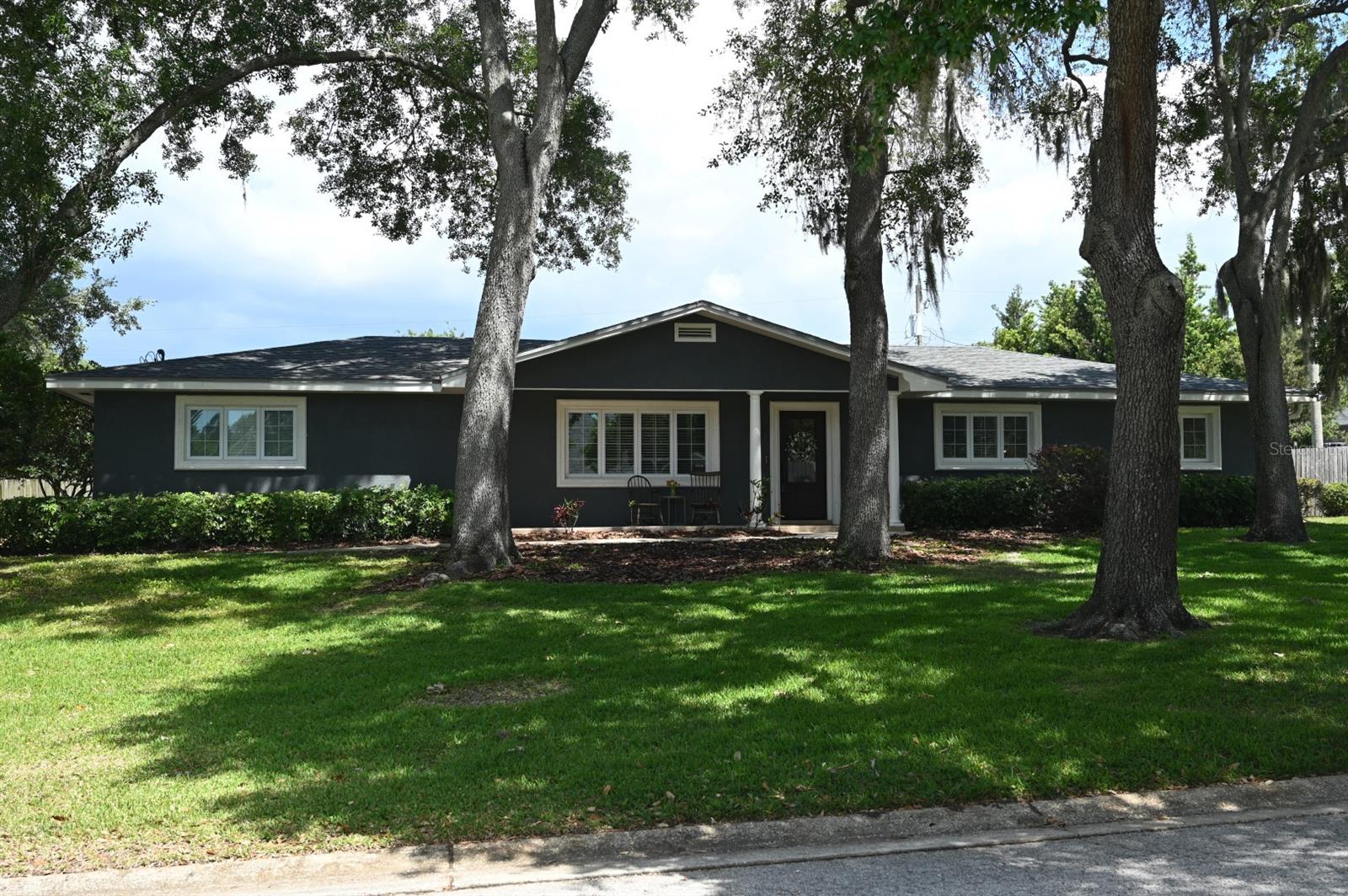 Photo of 1311 ESTATEWOOD DRIVE BRANDON FL 33510