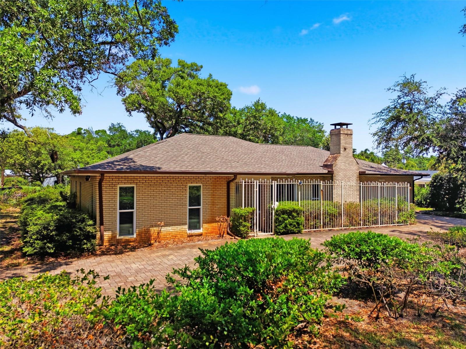 Photo of 1451 MONTICELLO BOULEVARD ST PETERSBURG FL 33703