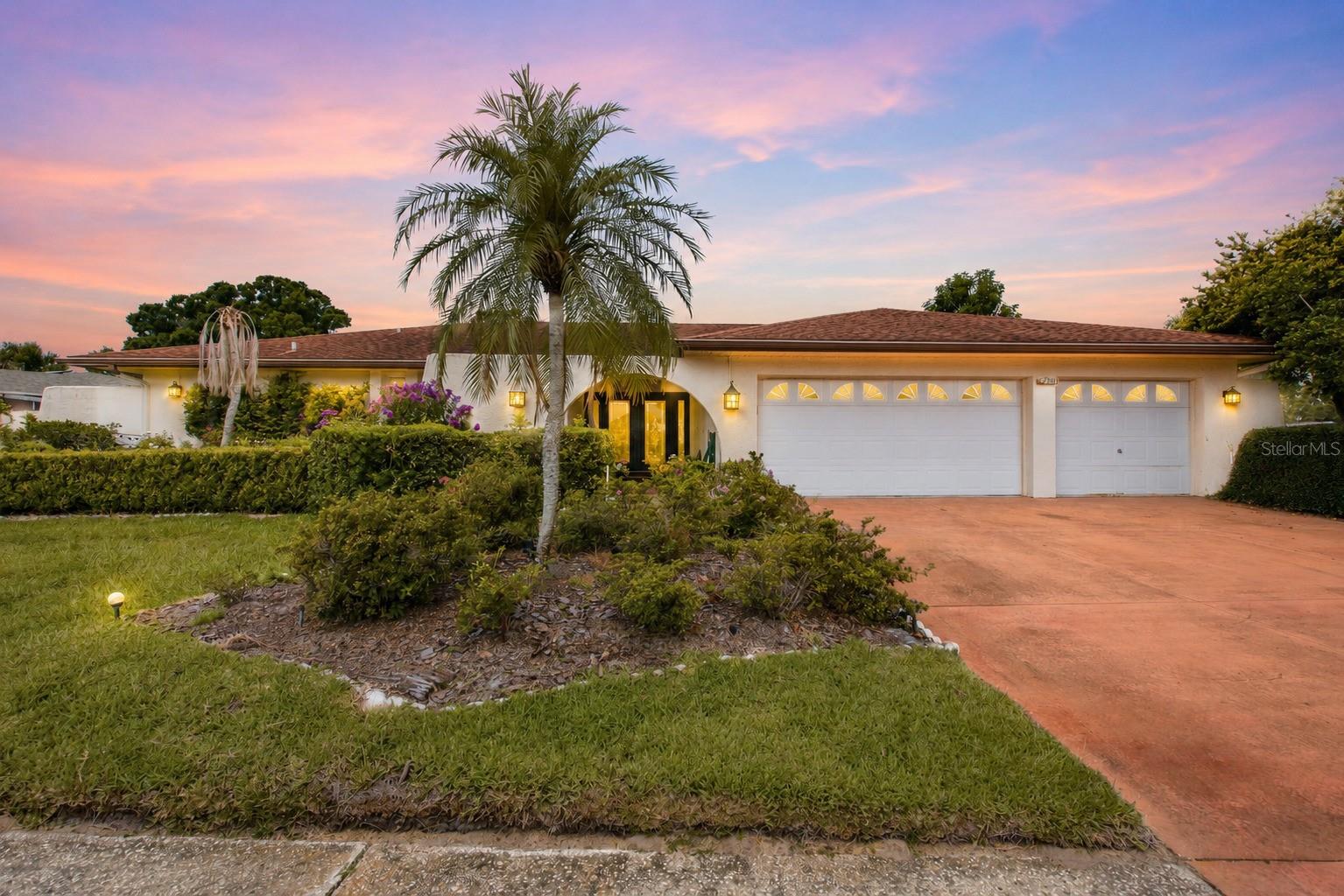 Photo of 2768 NORTHRIDGE DRIVE CLEARWATER FL 33761