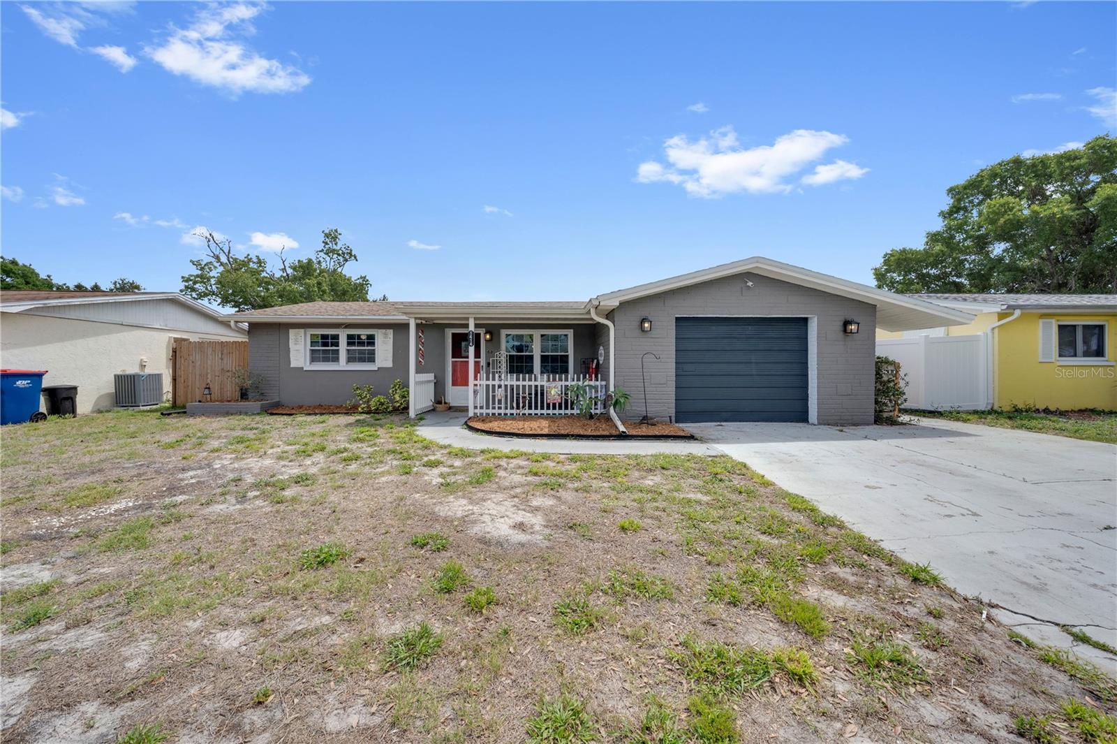 Photo of 1414 WHITEHALL LANE HOLIDAY FL 34691