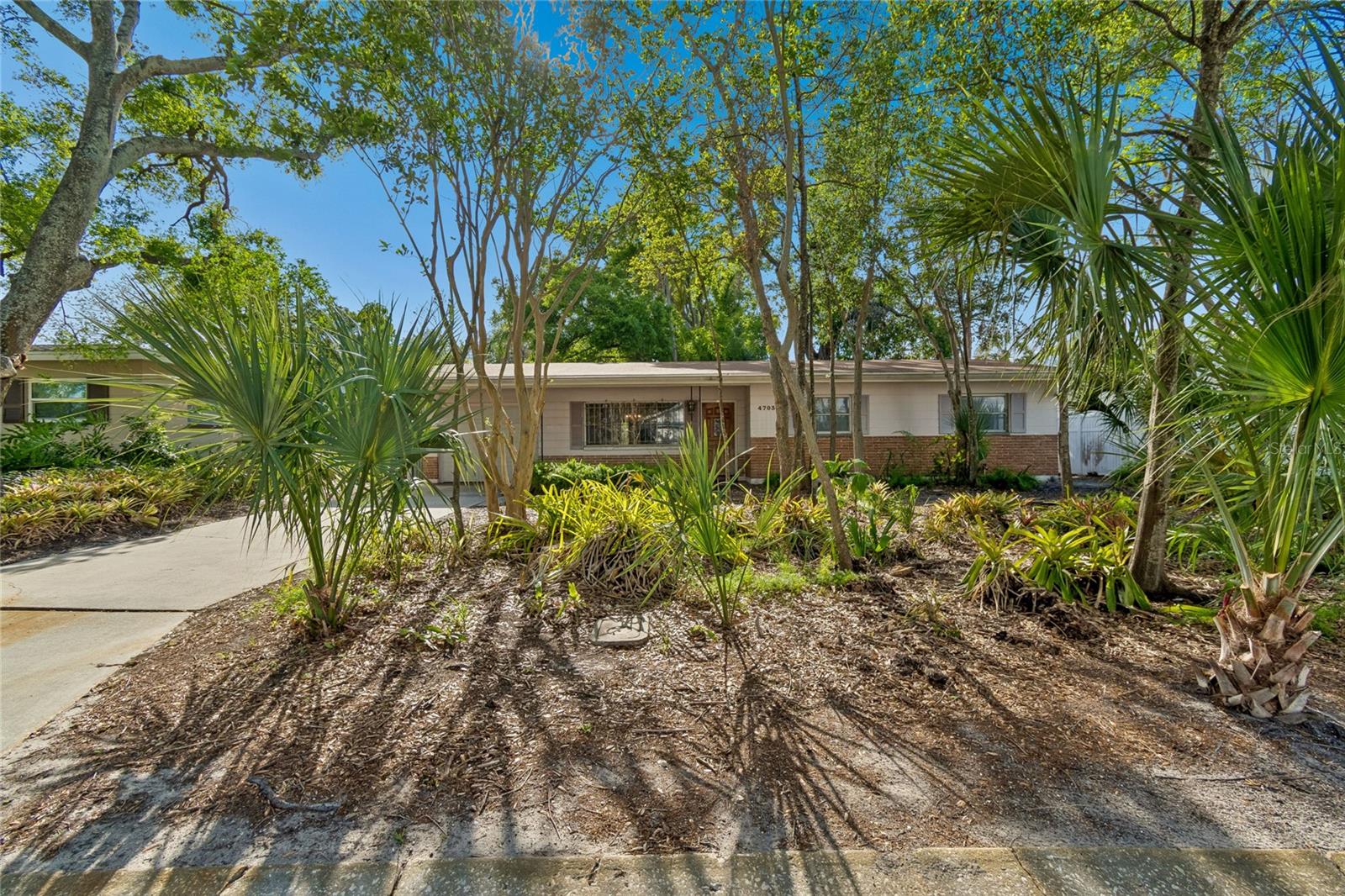 Photo of 4703 S RENELLIE DRIVE TAMPA FL 33611