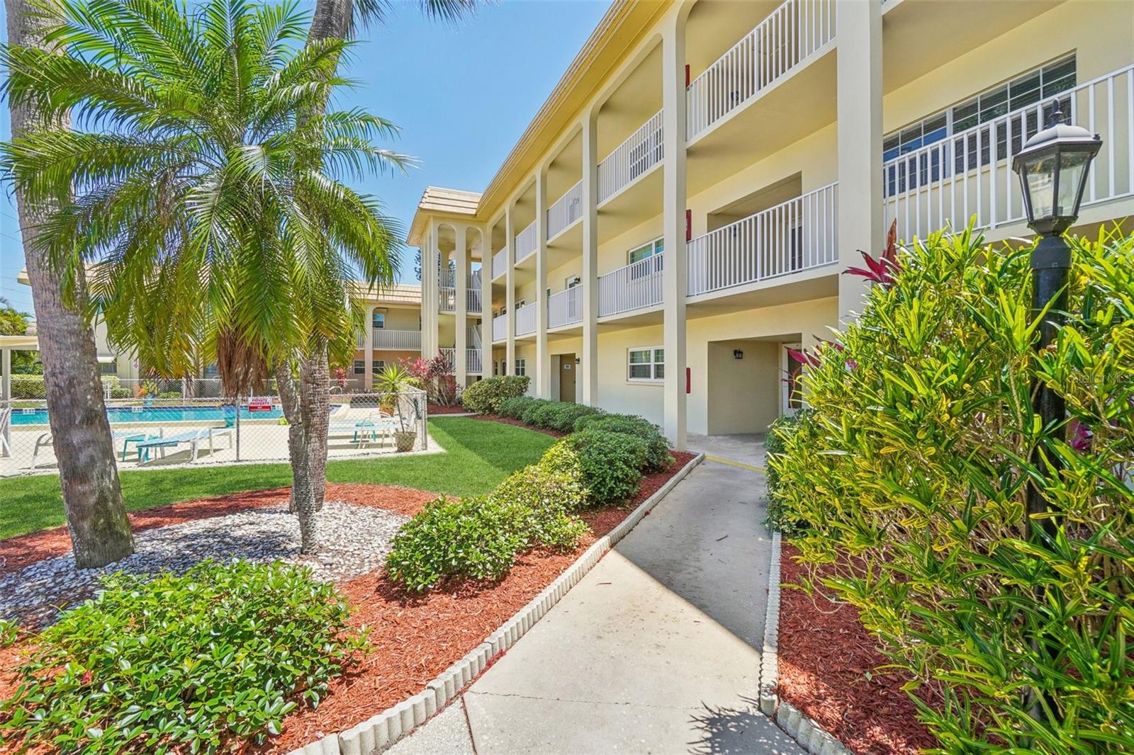 Photo of 3850 13TH AVENUE #212 ST PETERSBURG FL 33713