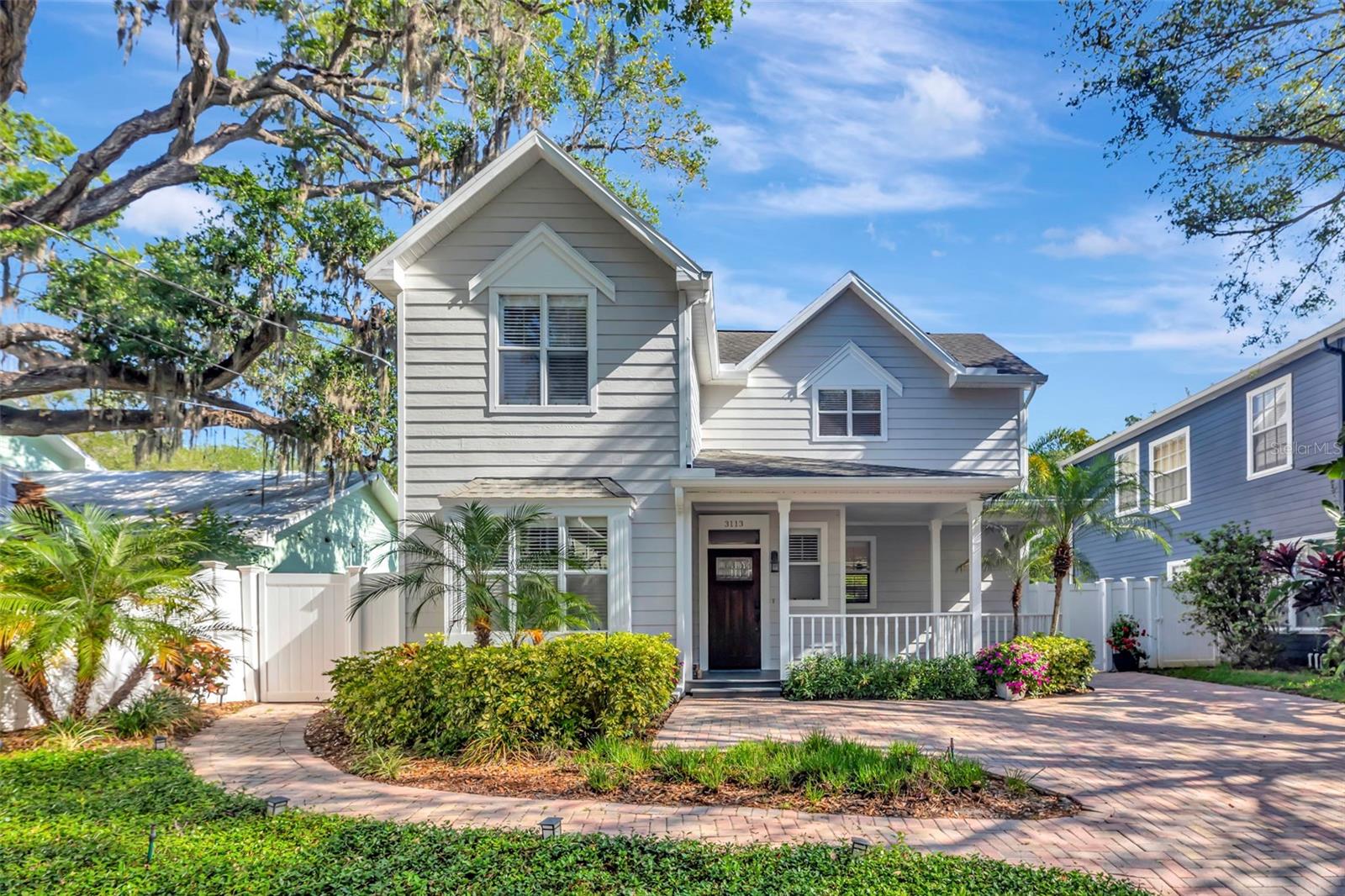 Photo of 3113 W OAKELLAR AVENUE TAMPA FL 33611