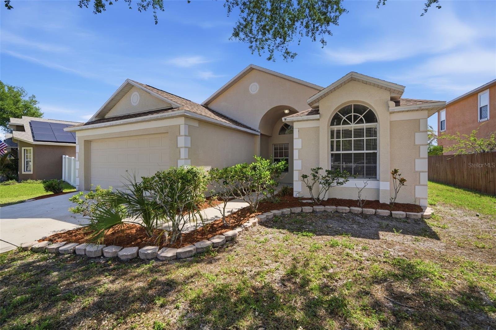 Photo of 12501 LAKE VISTA DRIVE GIBSONTON FL 33534
