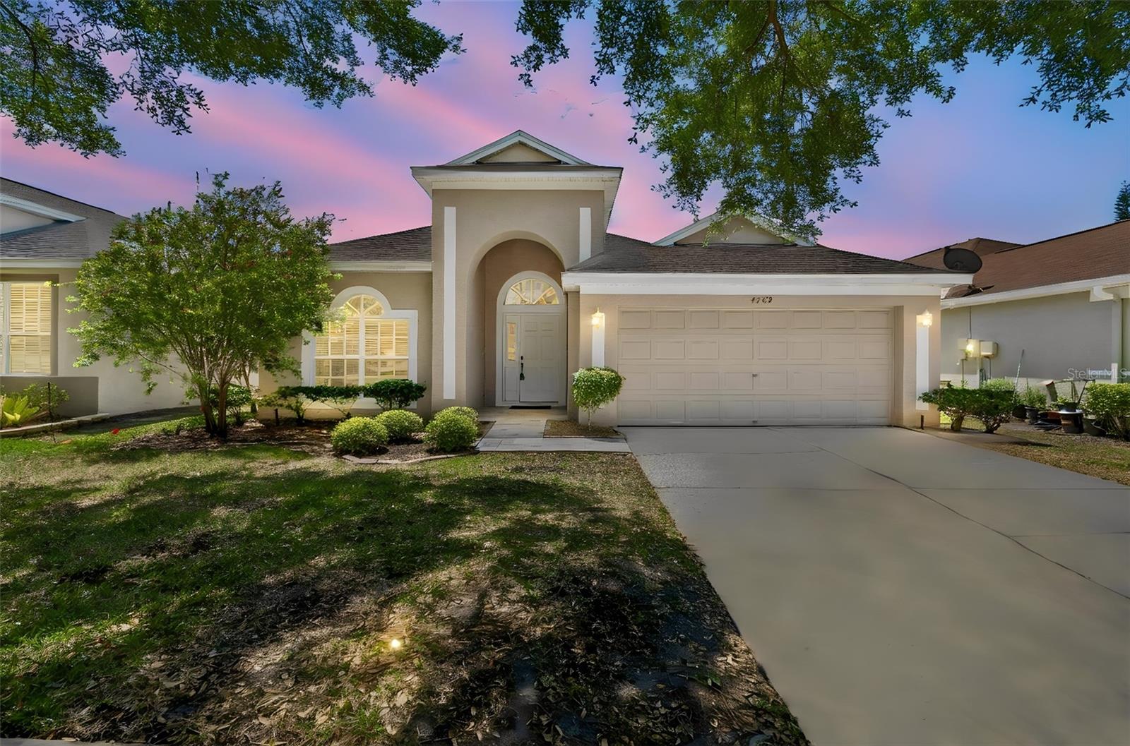 Photo of 4789 WHISPERING WIND AVENUE TAMPA FL 33614