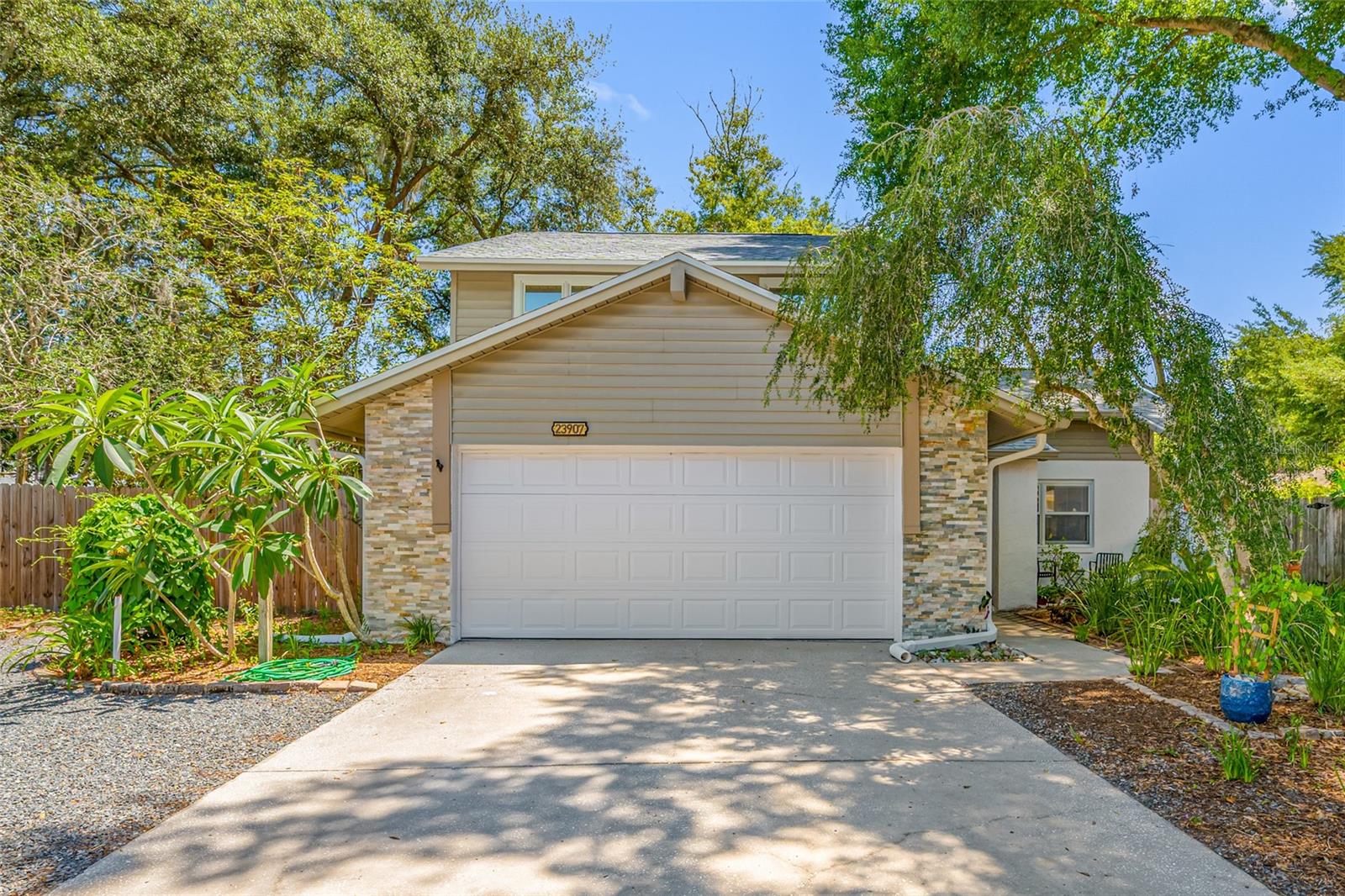 Photo of 23907 LAKE BARK COURT LUTZ FL 33559