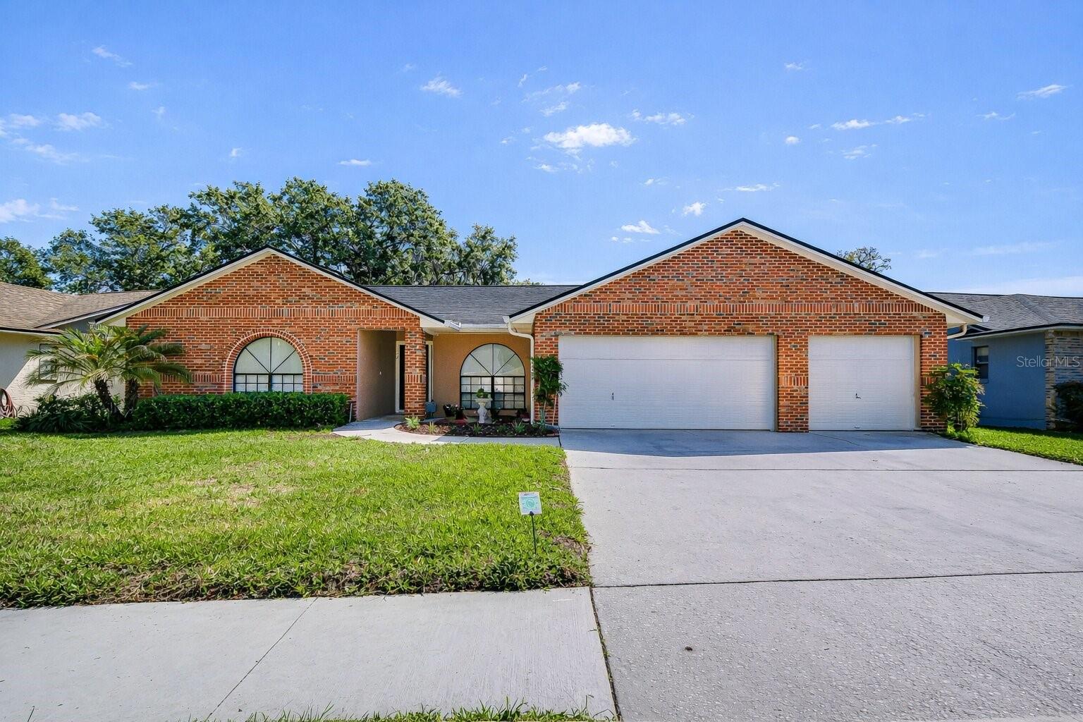 Photo of 3522 SPRINGVILLE DRIVE VALRICO FL 33596