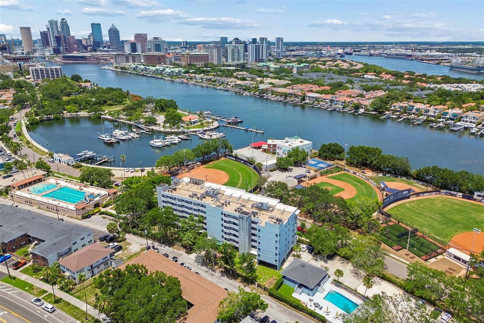 Photo of 160 COLUMBIA DRIVE #206 TAMPA FL 33606