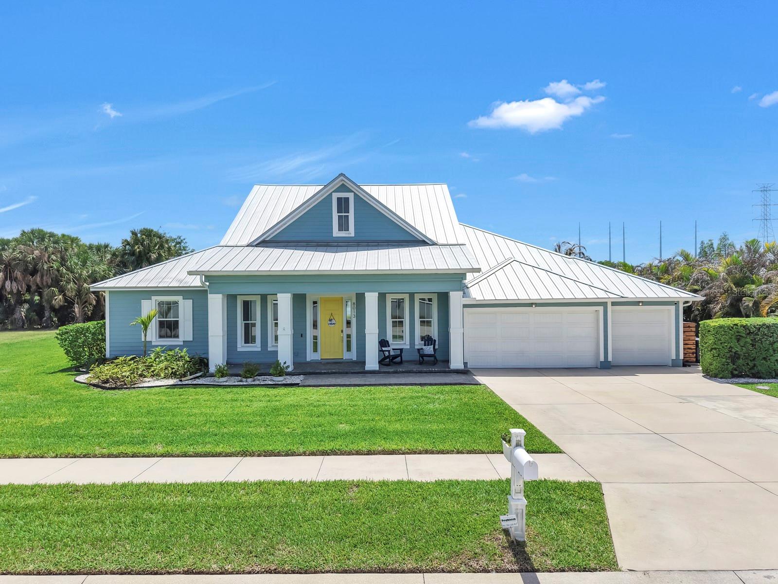 Photo of 8013 KEY WEST CONCH DRIVE RIVERVIEW FL 33578
