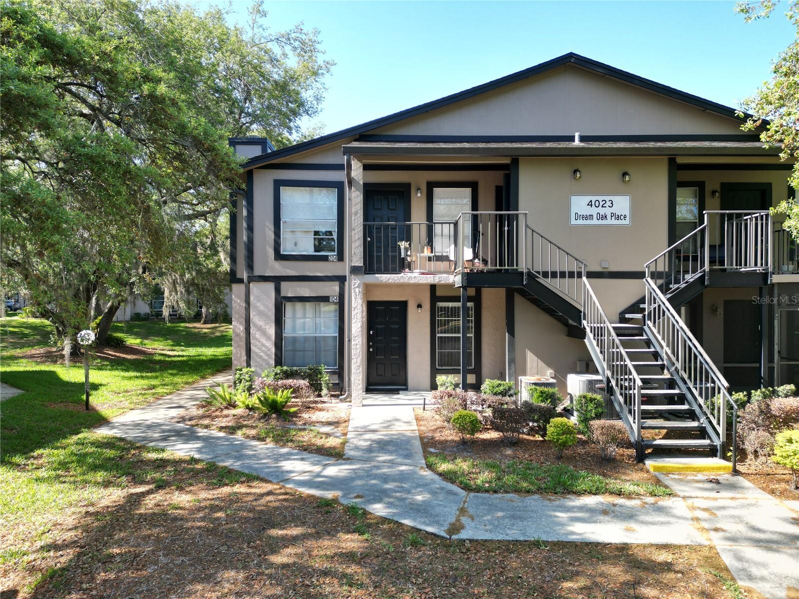 Photo of 4023 DREAM OAK PLACE #104 TAMPA FL 33613