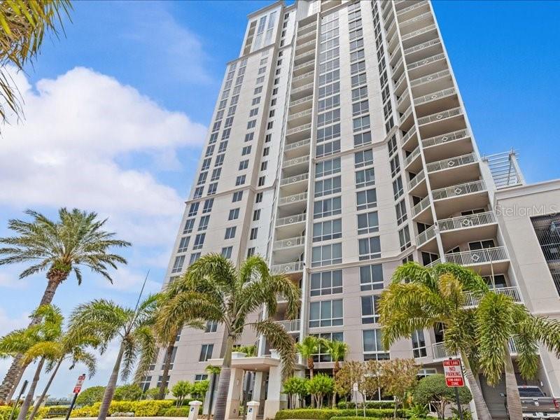 Photo of 331 CLEVELAND STREET #1702 CLEARWATER FL 33755