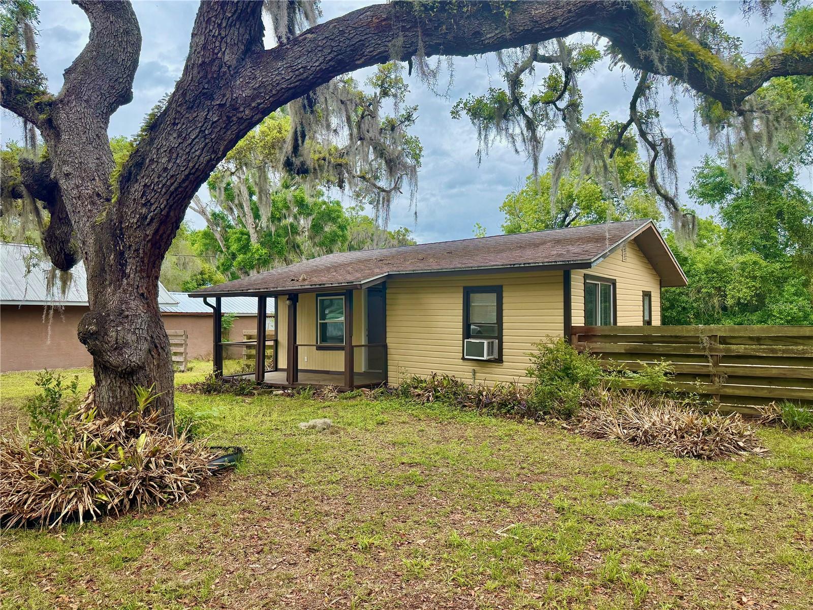 Photo of 7581 S MYERS POINT FLORAL CITY FL 34436