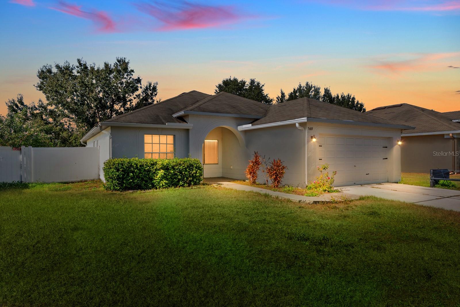 Photo of 3609 TRAPNELL GROVE LOOP PLANT CITY FL 33567