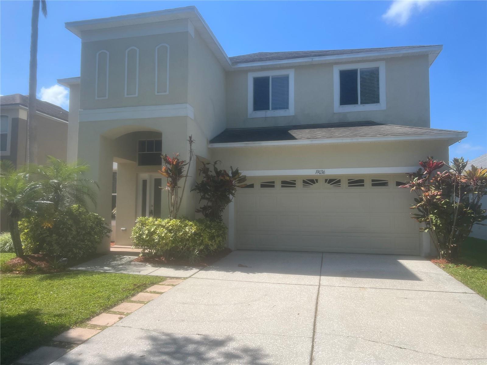 Photo of 19036 FISHERMANS BEND DRIVE LUTZ FL 33558