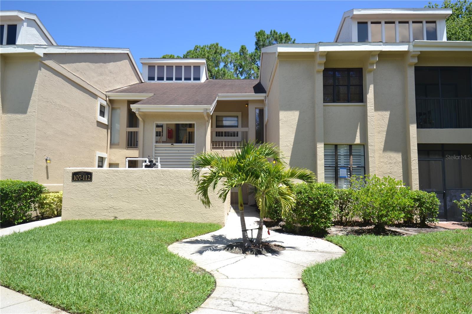 Photo of 112 LINDSAY LANE OLDSMAR FL 34677