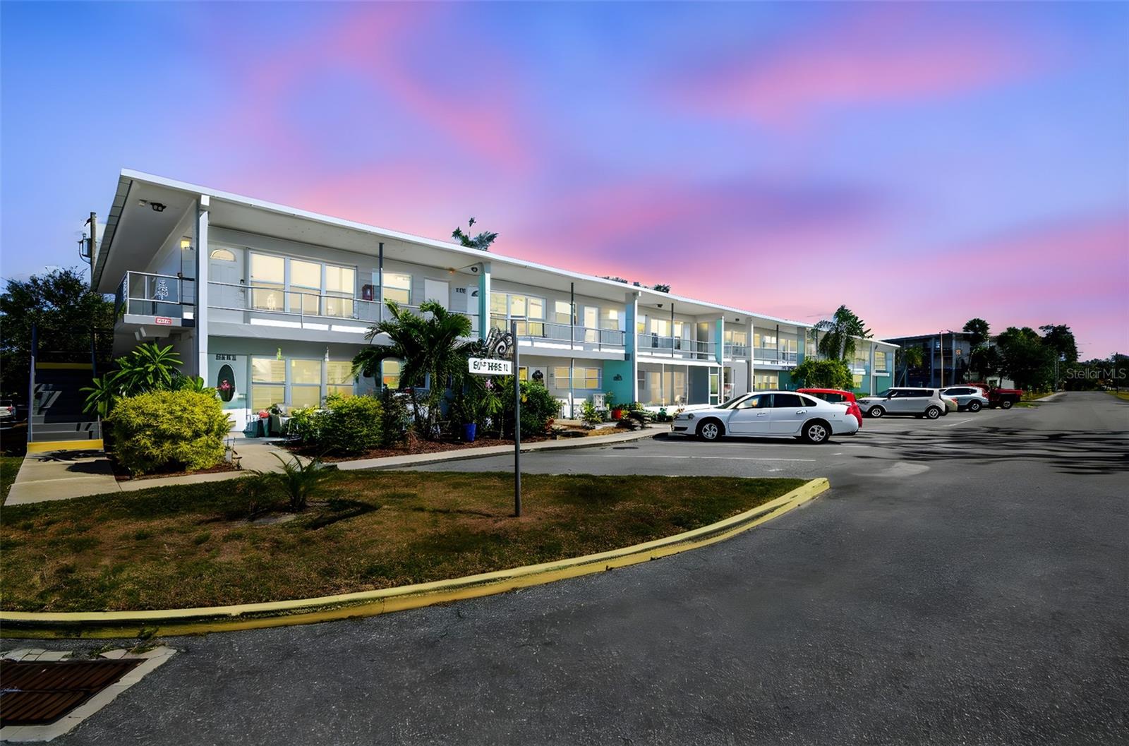 Photo of 5861 42ND TERRACE #1712 KENNETH CITY FL 33709