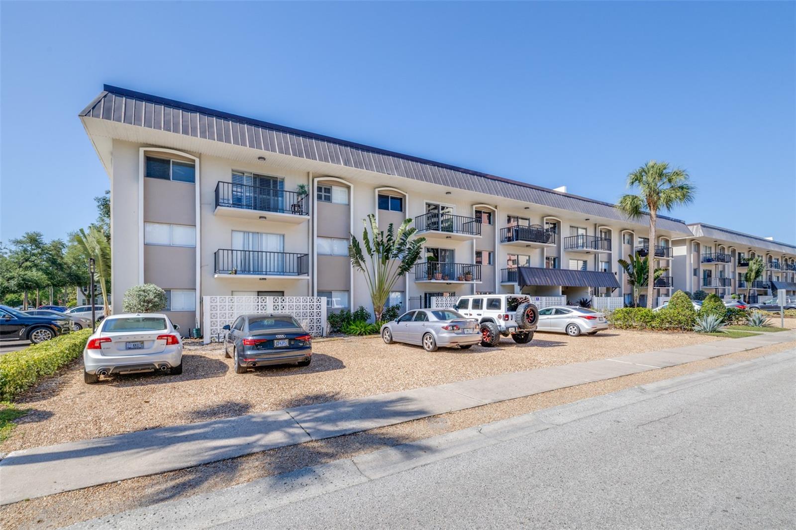 Photo of 4606 W GRAY STREET #107 TAMPA FL 33609
