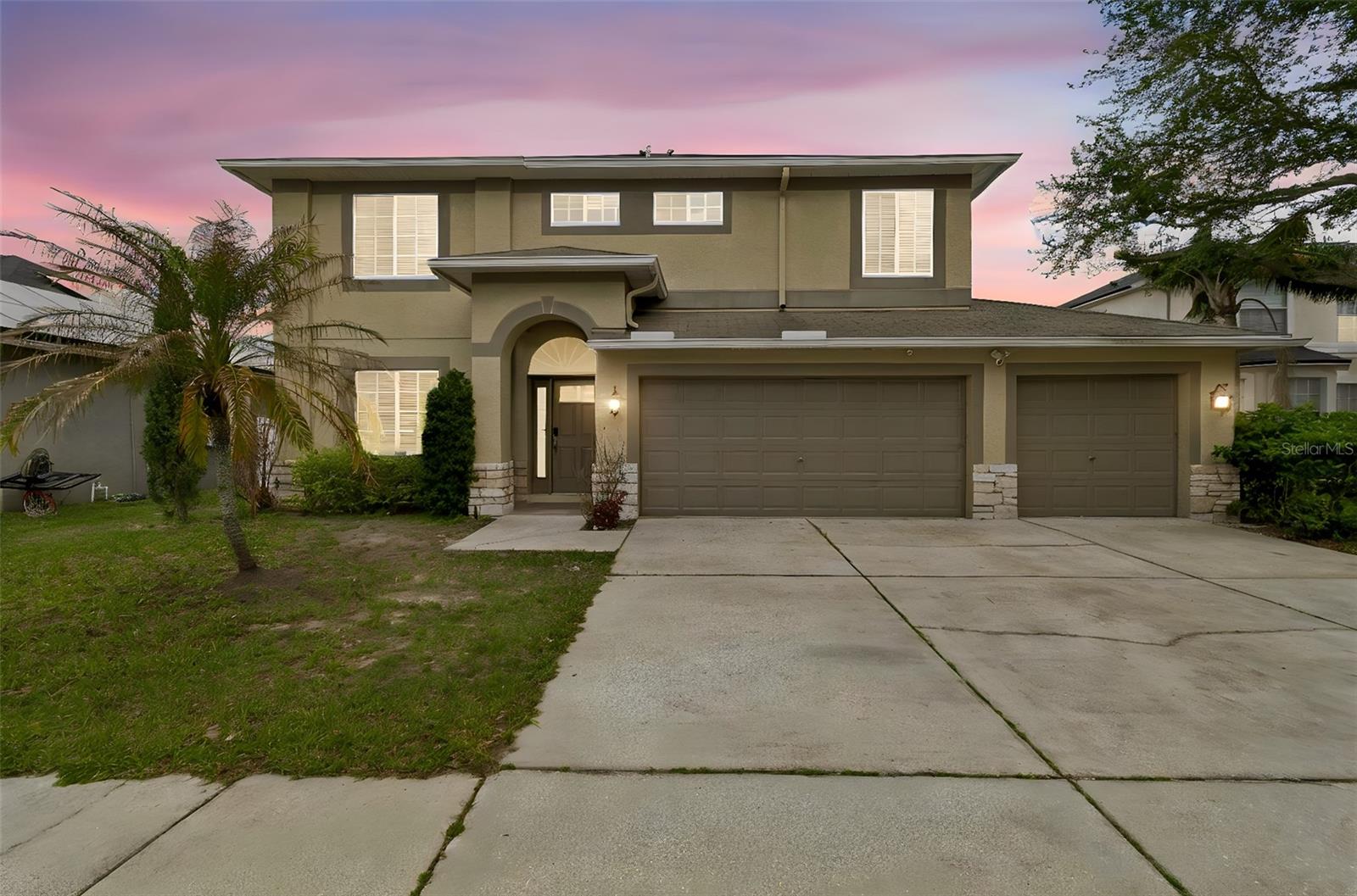 Photo of 2829 PANKAW LANE VALRICO FL 33596