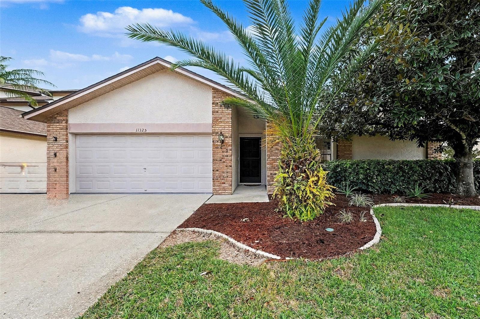 Photo of 11325 GLENMONT DRIVE TAMPA FL 33635
