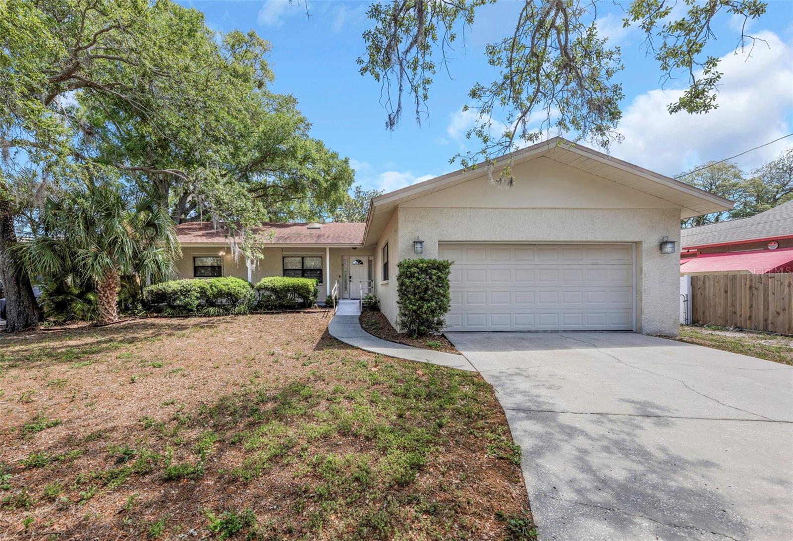 Photo of 753 SEMINOLE BOULEVARD TARPON SPRINGS FL 34689