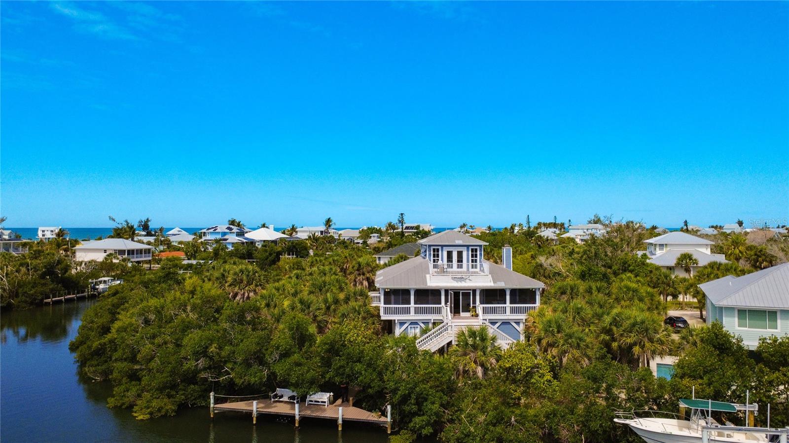 Photo of 39 BAYSHORE CIRCLE PLACIDA FL 33946