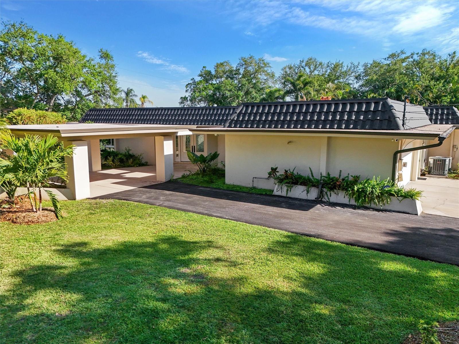 Photo of 1875 BELLEAIR ROAD CLEARWATER FL 33764