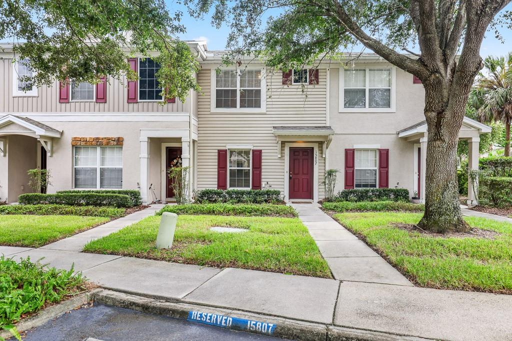 Photo of 15807 FISHHAWK FALLS DRIVE LITHIA FL 33547
