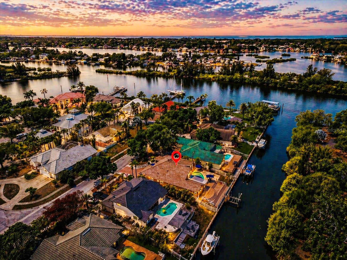 Photo of 1114 MARINA DRIVE TARPON SPRINGS FL 34689