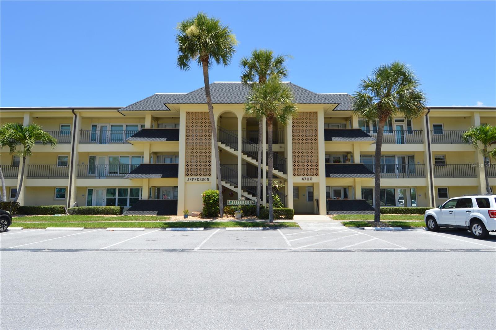 Photo of 4700 COVE CIRCLE #107 ST PETERSBURG FL 33708