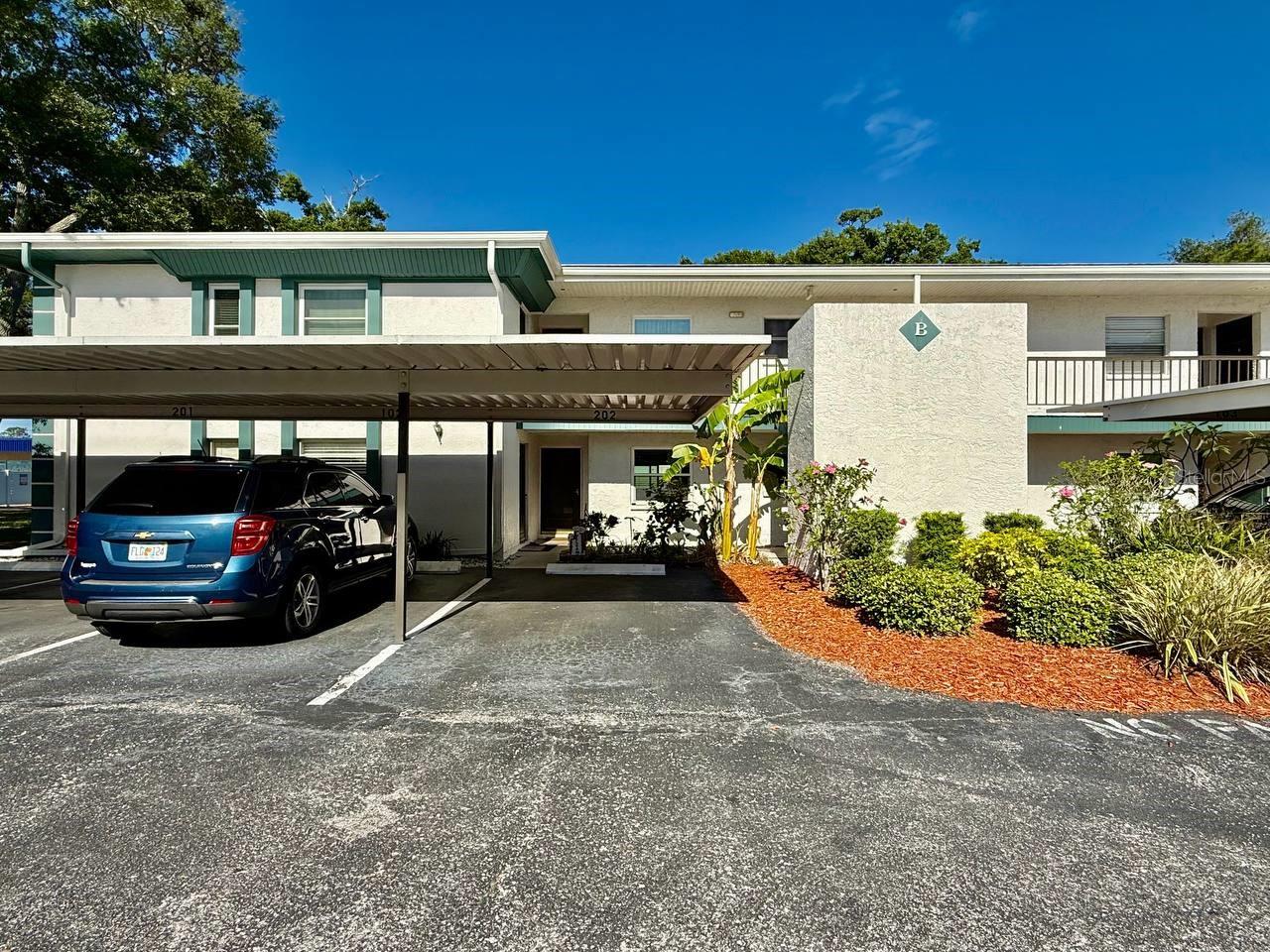 Photo of 7560 92ND STREET #102B SEMINOLE FL 33777