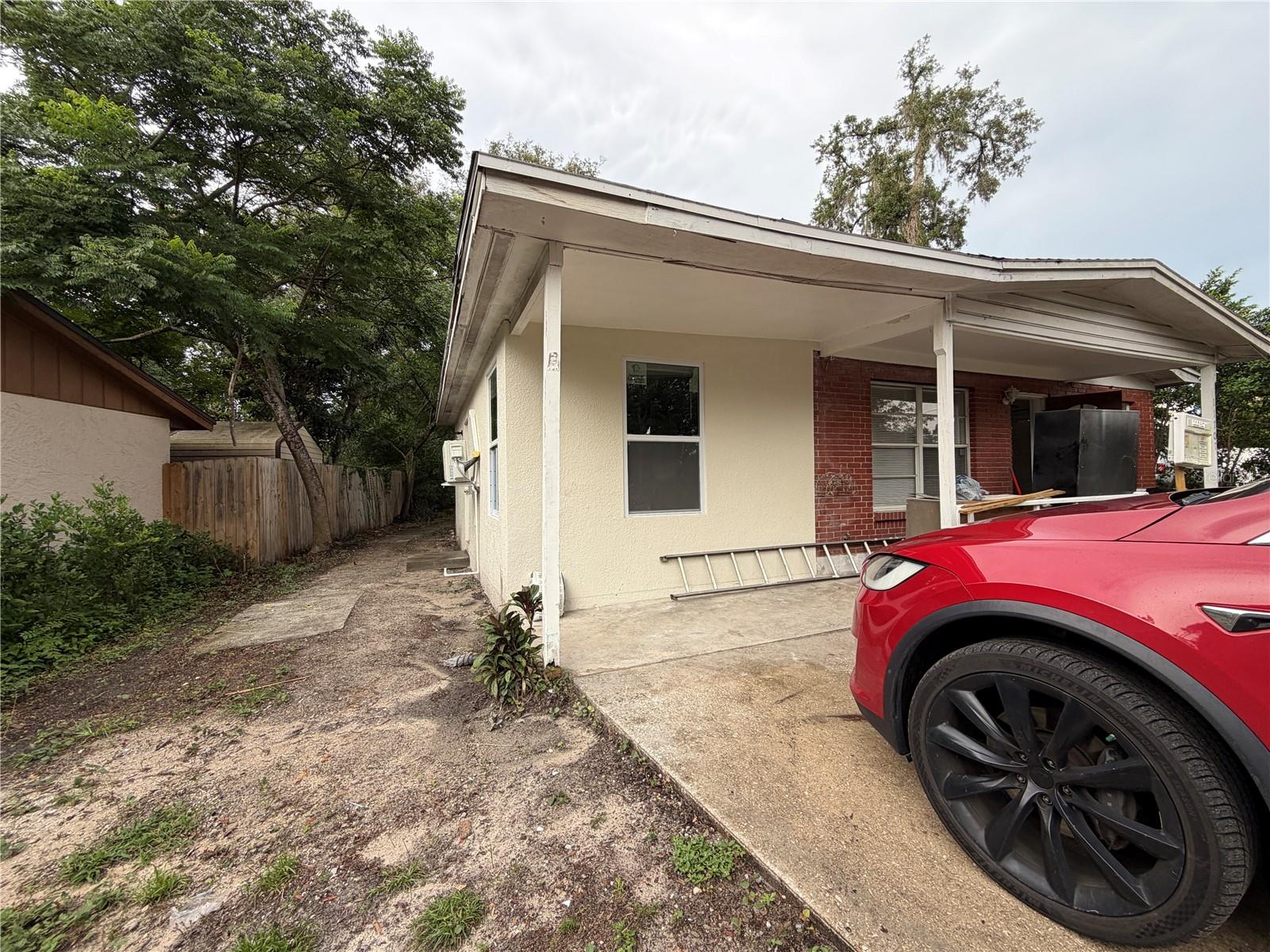 Photo of 11707 NORTH DRIVE TAMPA FL 33617