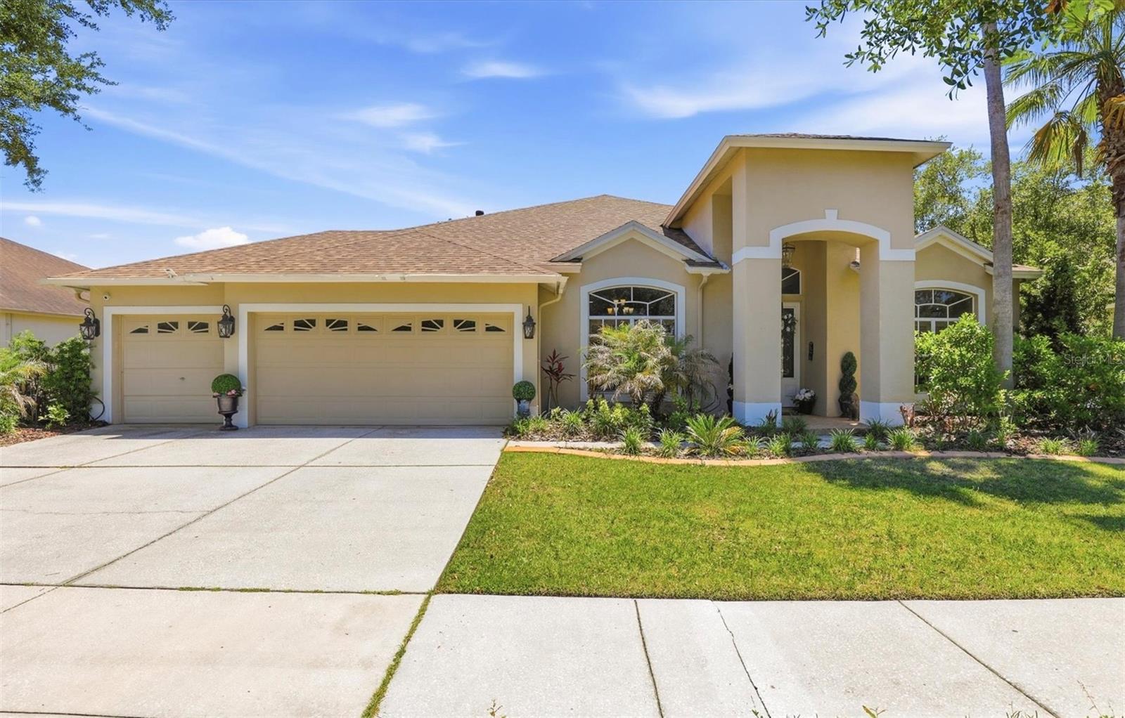 Photo of 8331 GOLDEN PRAIRIE DRIVE TAMPA FL 33647