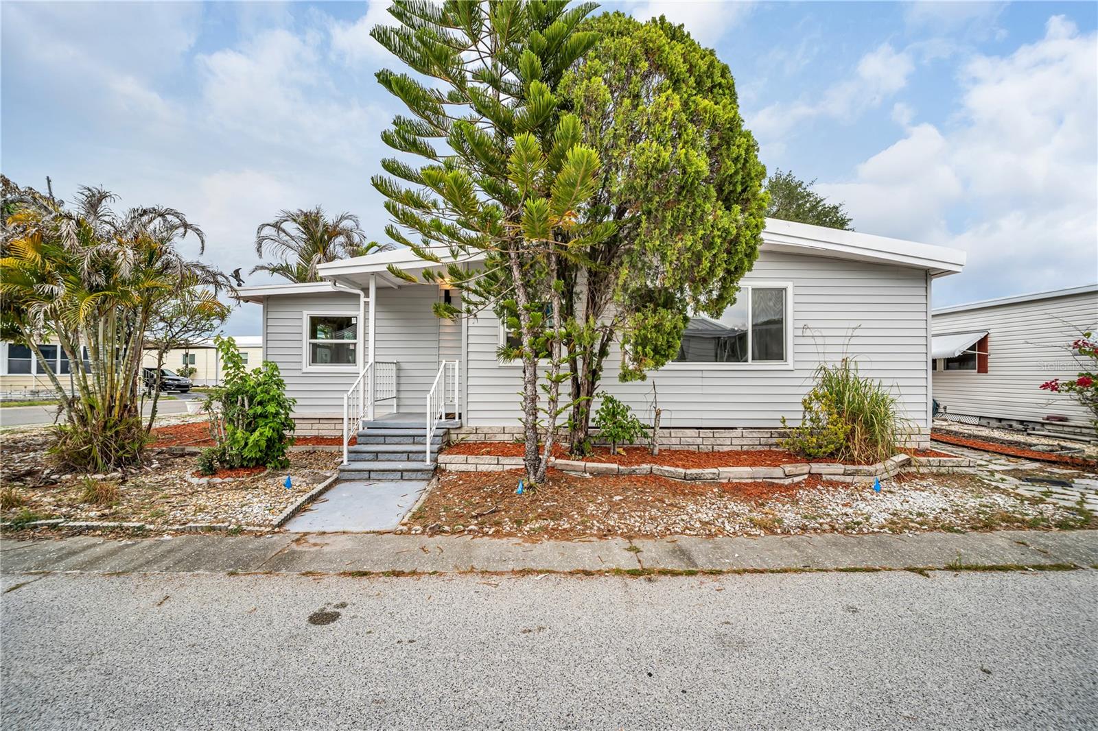 Photo of 193 BLUE MARLIN DRIVE OLDSMAR FL 34677