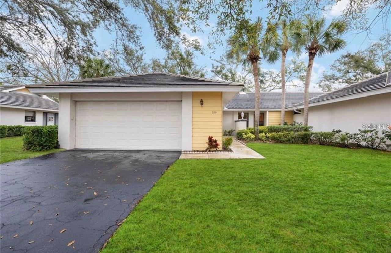 Photo of 339 PEMBROKE LANE #228 VENICE FL 34293