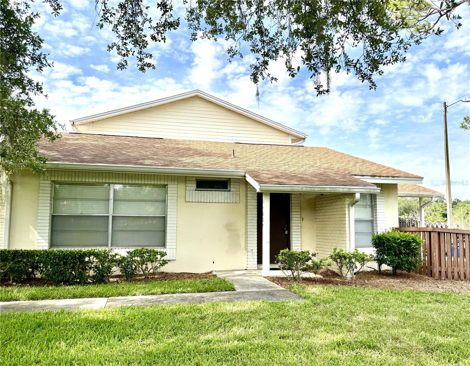 Photo of 14607 PINE GLEN CIRCLE LUTZ FL 33559