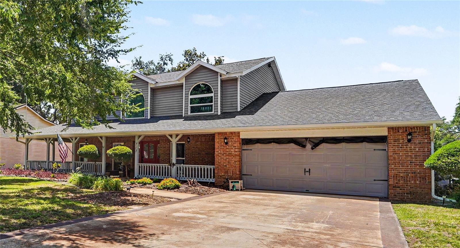 Photo of 717 CAMROSE DRIVE BRANDON FL 33510