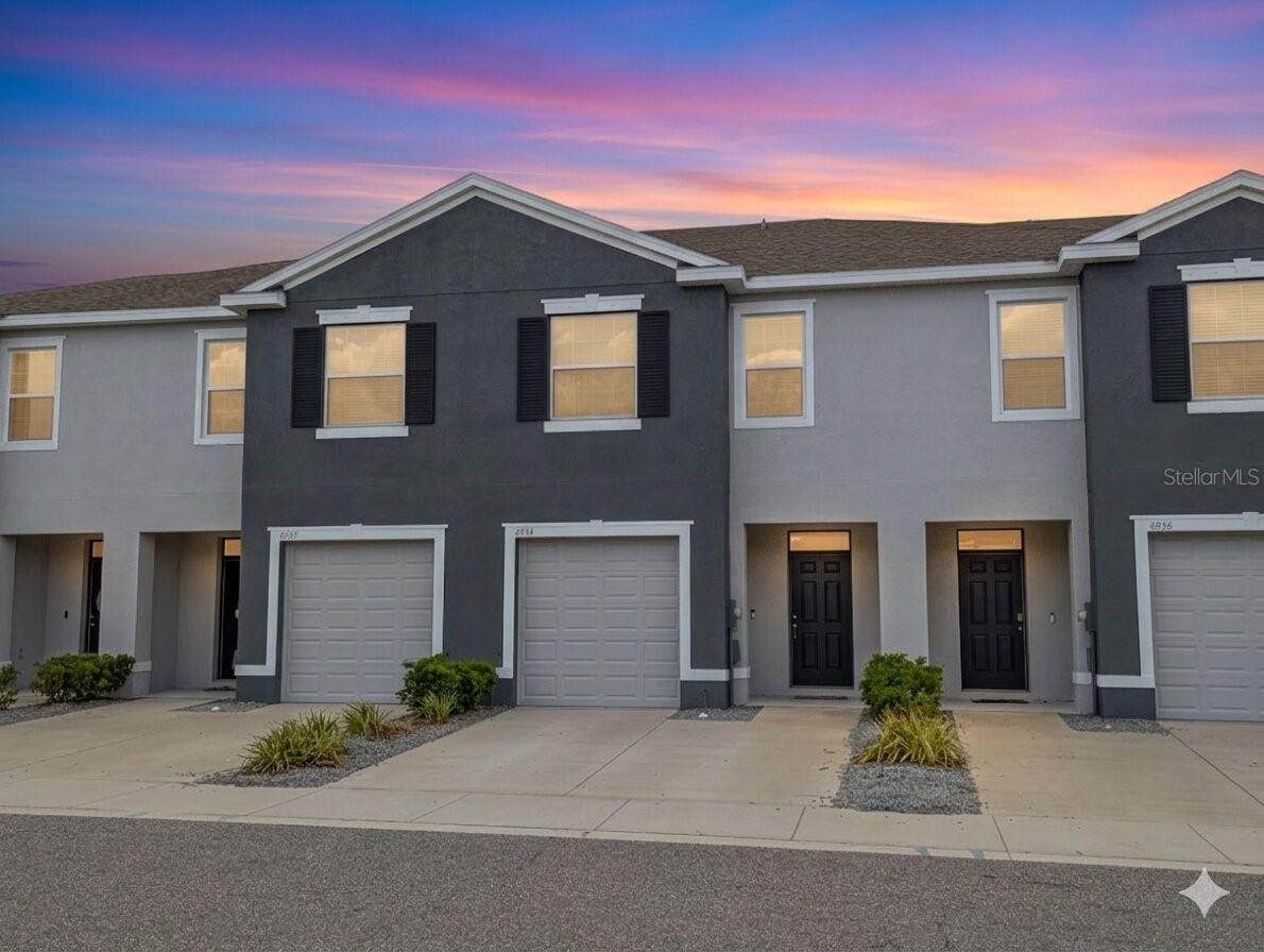 Photo of 6934 BREEZY PALM DRIVE RIVERVIEW FL 33578