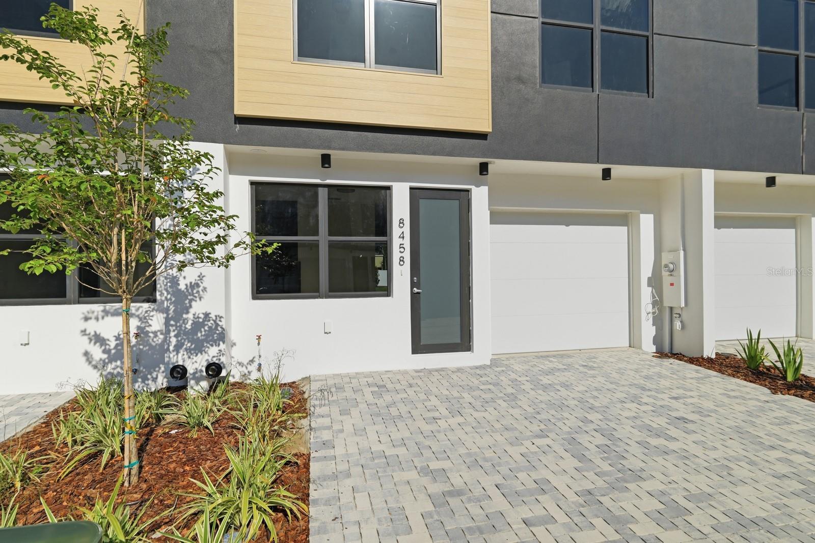 Photo of 8458 MODANO PLACE TAMPA FL 33614
