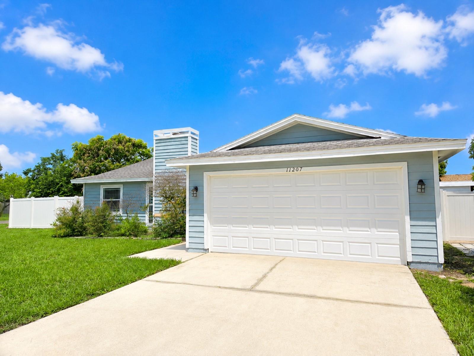 Photo of 11207 FIRESIDE DRIVE TAMPA FL 33625
