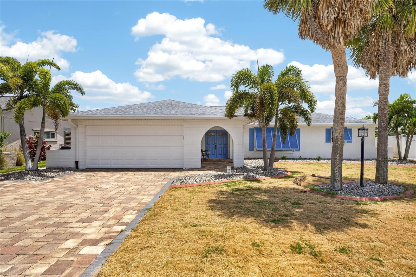 Photo of 6305 COTTONWOOD LANE APOLLO BEACH FL 33572